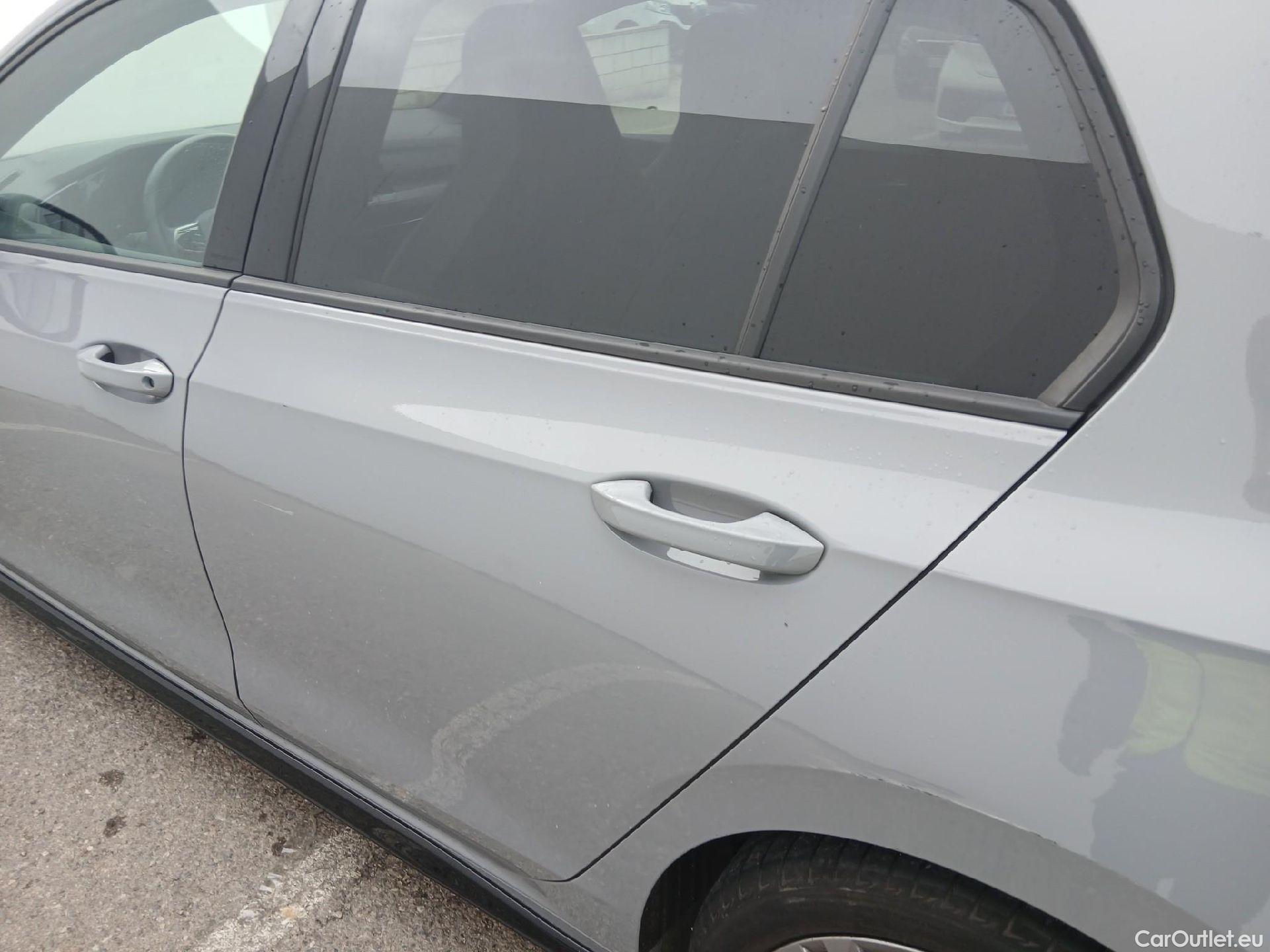  Volkswagen  Golf  VOLKSWAGEN / 2020 / 5P / berlina con portón R-Line 2.0 TDI 110kW (150CV) DSG #12