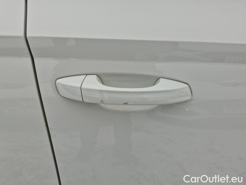  Skoda  Fabia  Combi (2015)  Com.1.0TSI 70 Style #38