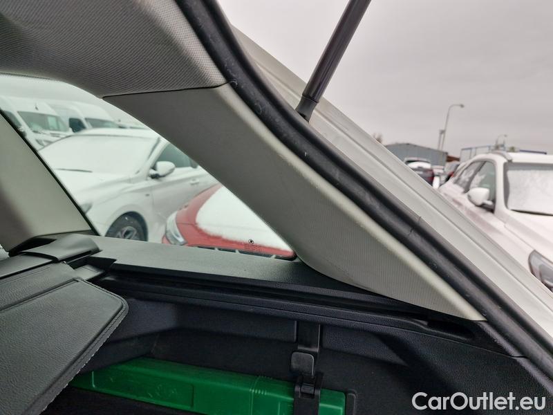  Skoda  Fabia  Combi (2015)  Com.1.0TSI 70 Style #30