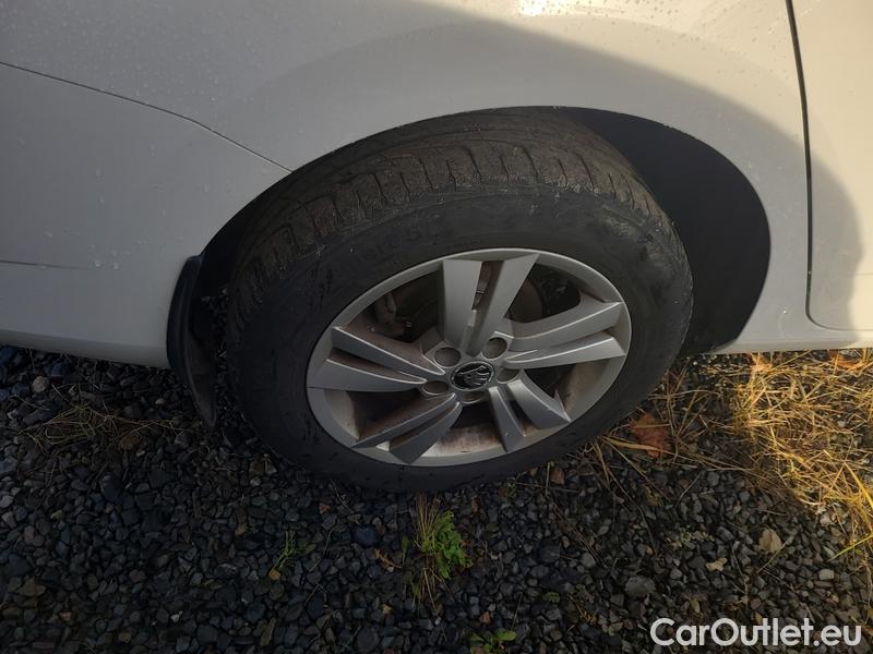  Skoda  Fabia  Combi (2015)  Com.1.0TSI 70 Style #7