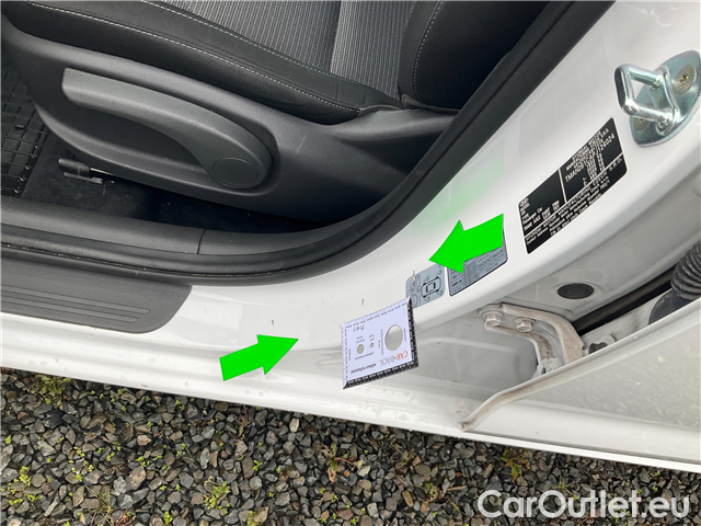  Hyundai  i30  kom.1.5i Family Comfort 5d #10