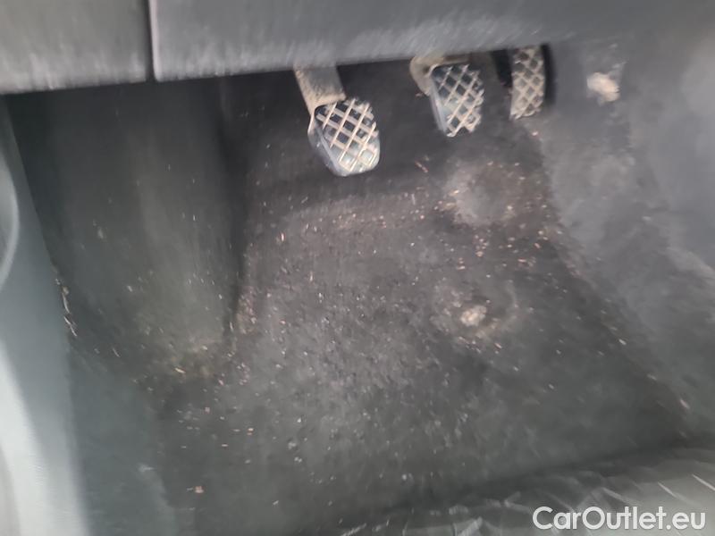  Skoda  Fabia  Combi (2015)  Com.1.0TSI 70 Style #16