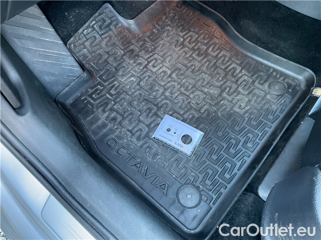  Skoda  Octavia  2.0TDI 110 L&K AT #19