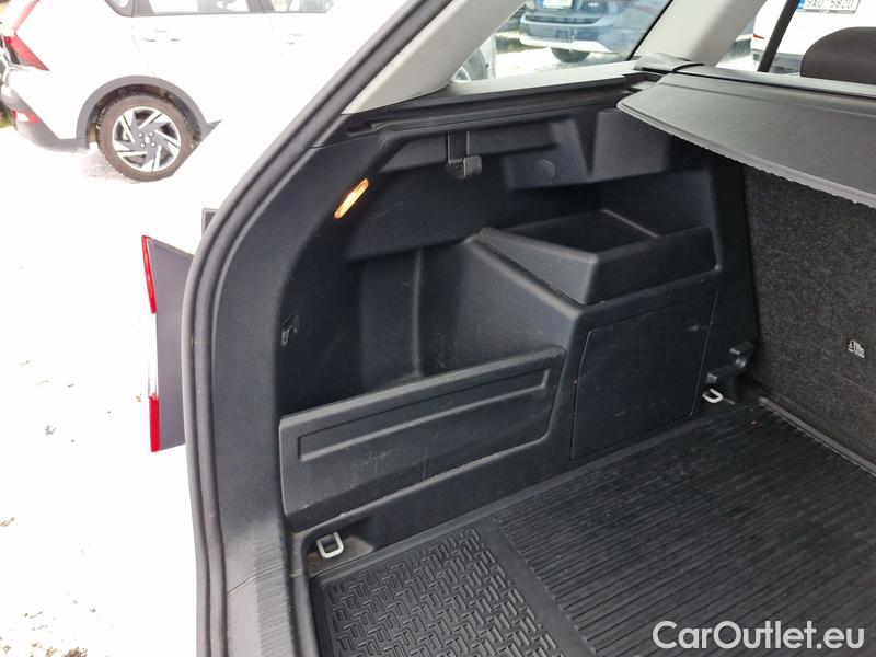  Skoda  Fabia  Combi (2015)  Com.1.0TSI 70 Style #28