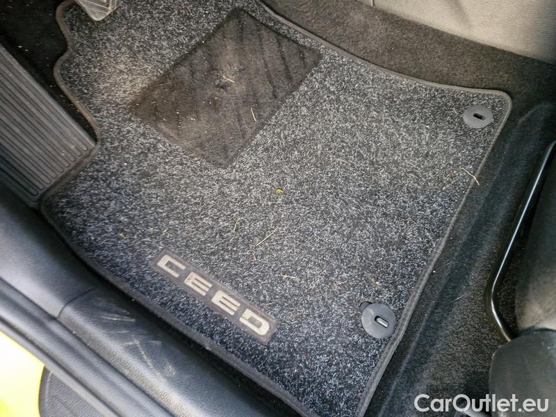  KIA  Cee'd Ceed Sportswagon (2018->) Ceed SW 1.5 T-GDI 118 Fresh #20