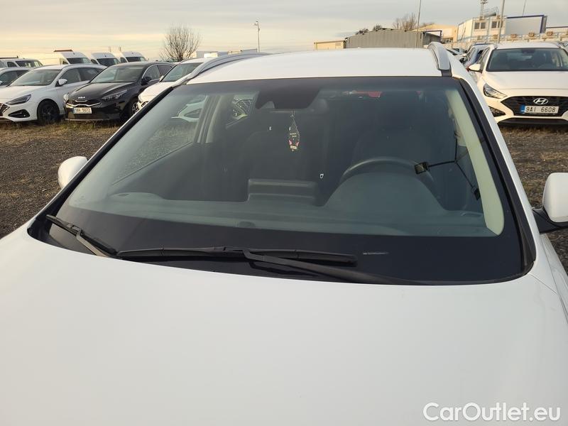  Hyundai  i30  (PD)(01.2017  ->)  kom.1.5T-GDI Family Smart #1