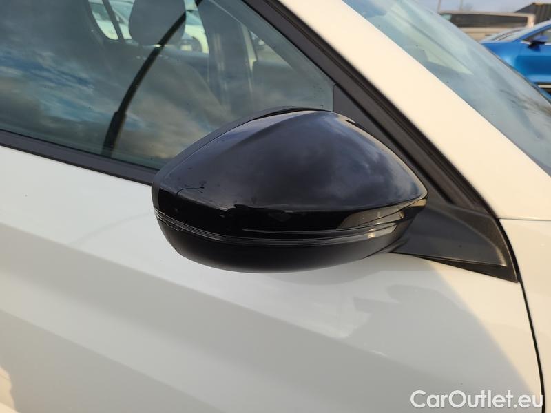  Peugeot  208  (P2) (2019)  1.2PT 100 Active Pack 5d #8