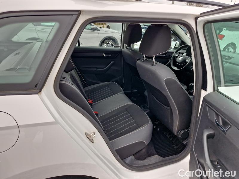  Skoda  Fabia  Combi (2015)  Com.1.0TSI 70 Style #34