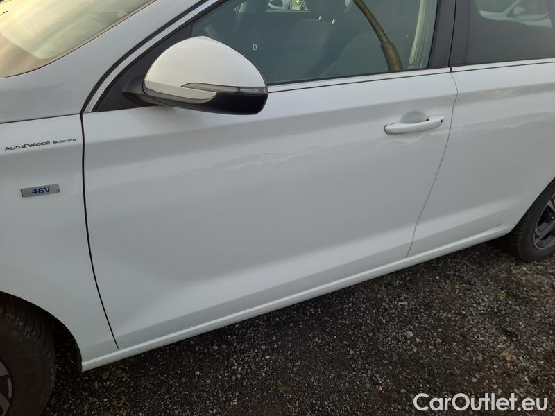  Hyundai  i30  (PD)(01.2017  ->)  kom.1.5T-GDI Family Smart #2