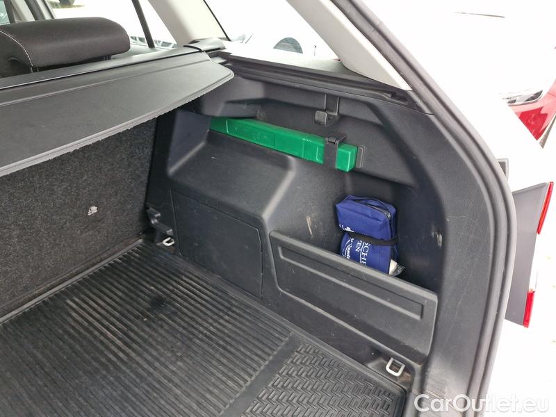  Skoda  Fabia  Combi (2015)  Com.1.0TSI 70 Style #27