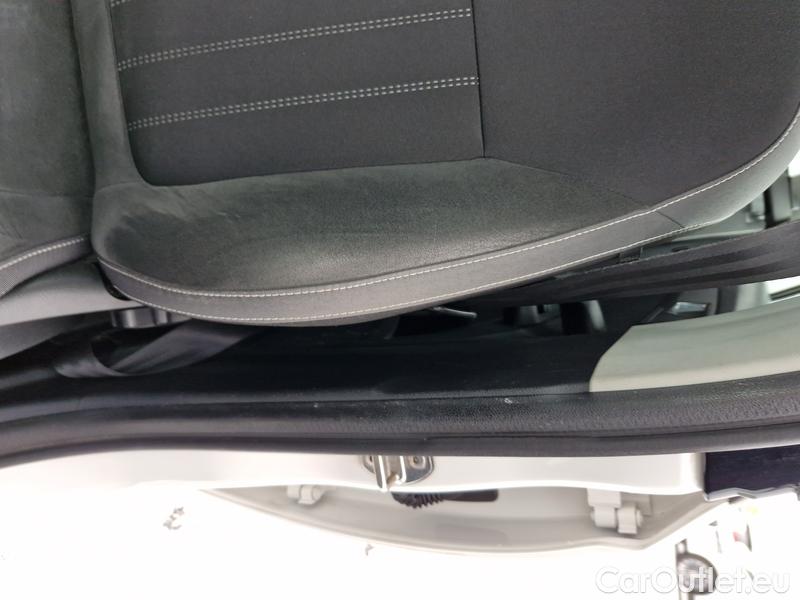  Skoda  Fabia  Combi (2015)  Com.1.0TSI 70 Style #17