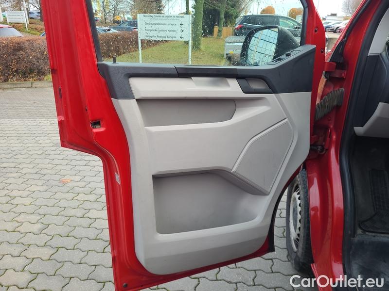  Volkswagen  Transporter T6  (2015) Transp.TDI110 4M KR 4d #13