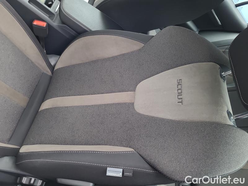  Skoda  Octavia  Combi (NX3)(2020) Oct.C. 2.0TDI 147 Scout 4x4 AT #9