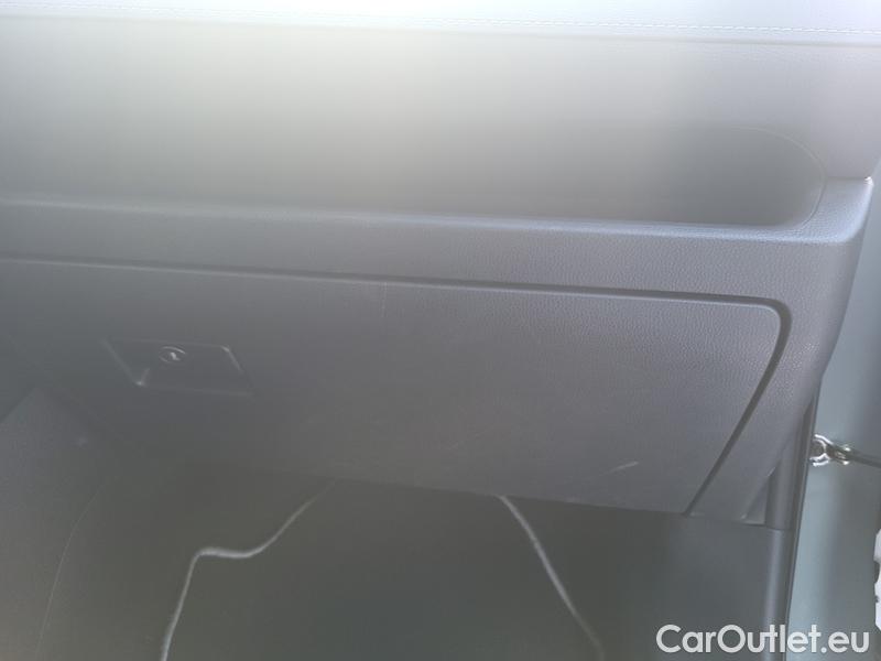  Toyota  RAV4  2019  2.5 Hyb Comfort 4WD AT #17