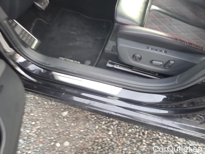  Skoda  Octavia  Lim. (NX3)(2020) Oct. 2.0TDI 147 RS 4x4 AT #15