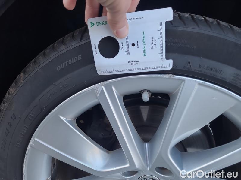  Skoda  Superb  Combi (3V5)(2015) Sup.C.FL2.0TDI 140 Sco.4x4 AT #13