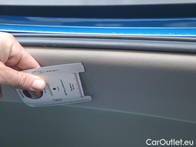  Skoda  Superb  Combi (3V5)(2015) Sup.C.FL2.0TDI 140 Sco.4x4 AT #27