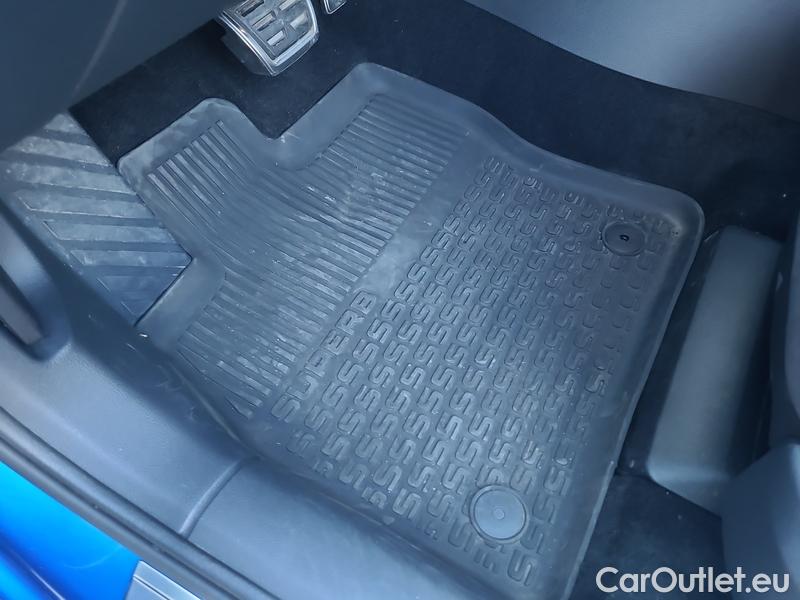  Skoda  Superb  Combi (3V5)(2015) Sup.C.FL2.0TDI 140 Sco.4x4 AT #21