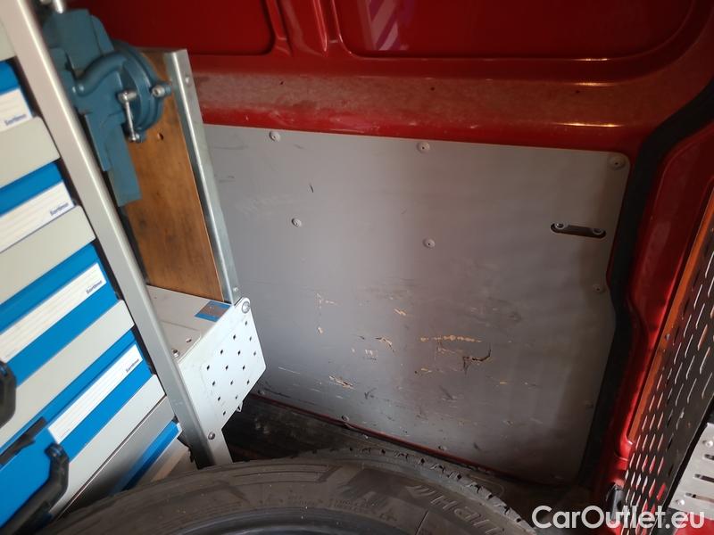  Volkswagen  Transporter T6  (2015) Transp.TDI110 4M KR 4d #18