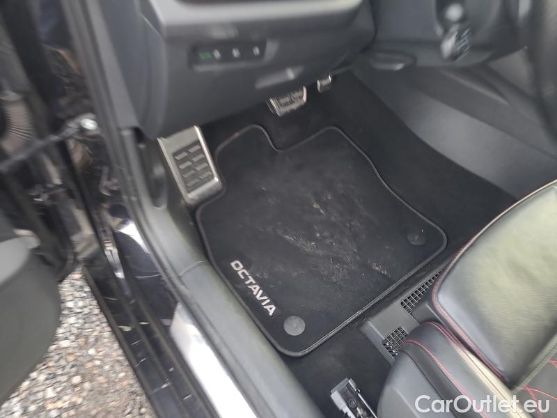  Skoda  Octavia  Lim. (NX3)(2020) Oct. 2.0TDI 147 RS 4x4 AT #9