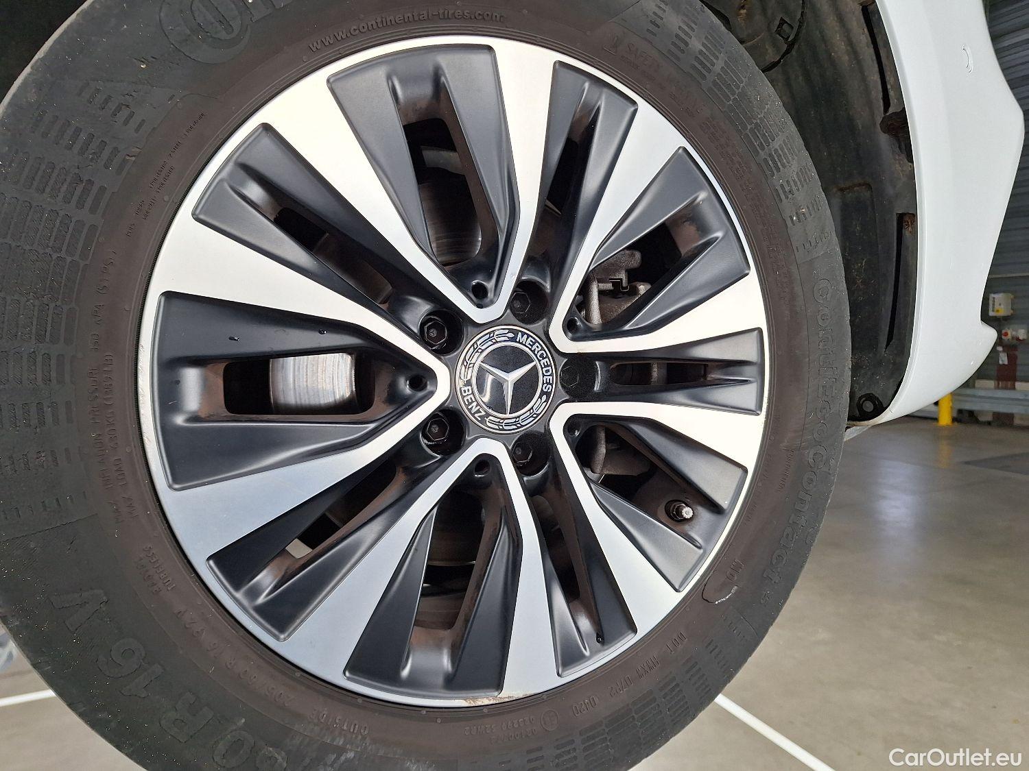  Mercedes  A-Klasse Mercedes, A-Class Berline '18, Mercedes-Benz  Limousine A 180 d DCT Busin #5