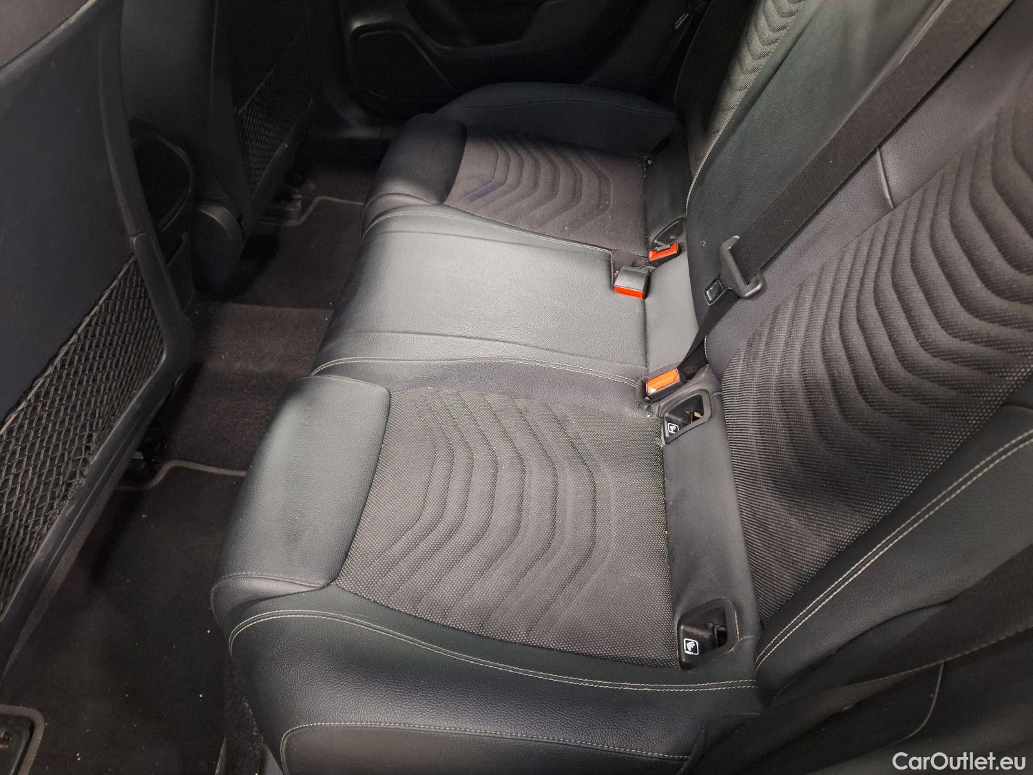  Mercedes  A-Klasse Mercedes, A-Class Berline '18, Mercedes-Benz  Limousine A 180 d DCT Busin #41