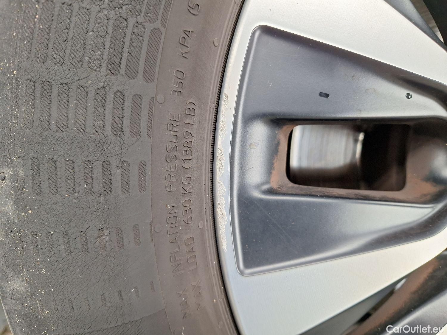  Mercedes  A-Klasse Mercedes, A-Class Berline '18, Mercedes-Benz  Limousine A 180 d DCT Busin #6