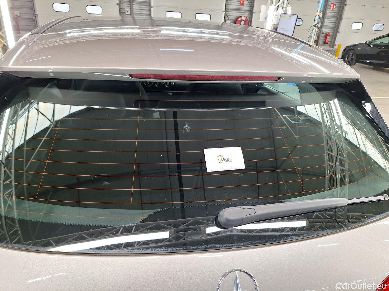  Mercedes  A-Klasse Mercedes, A-Class '18, Mercedes-Benz  A 180 d Aut. 5d #33