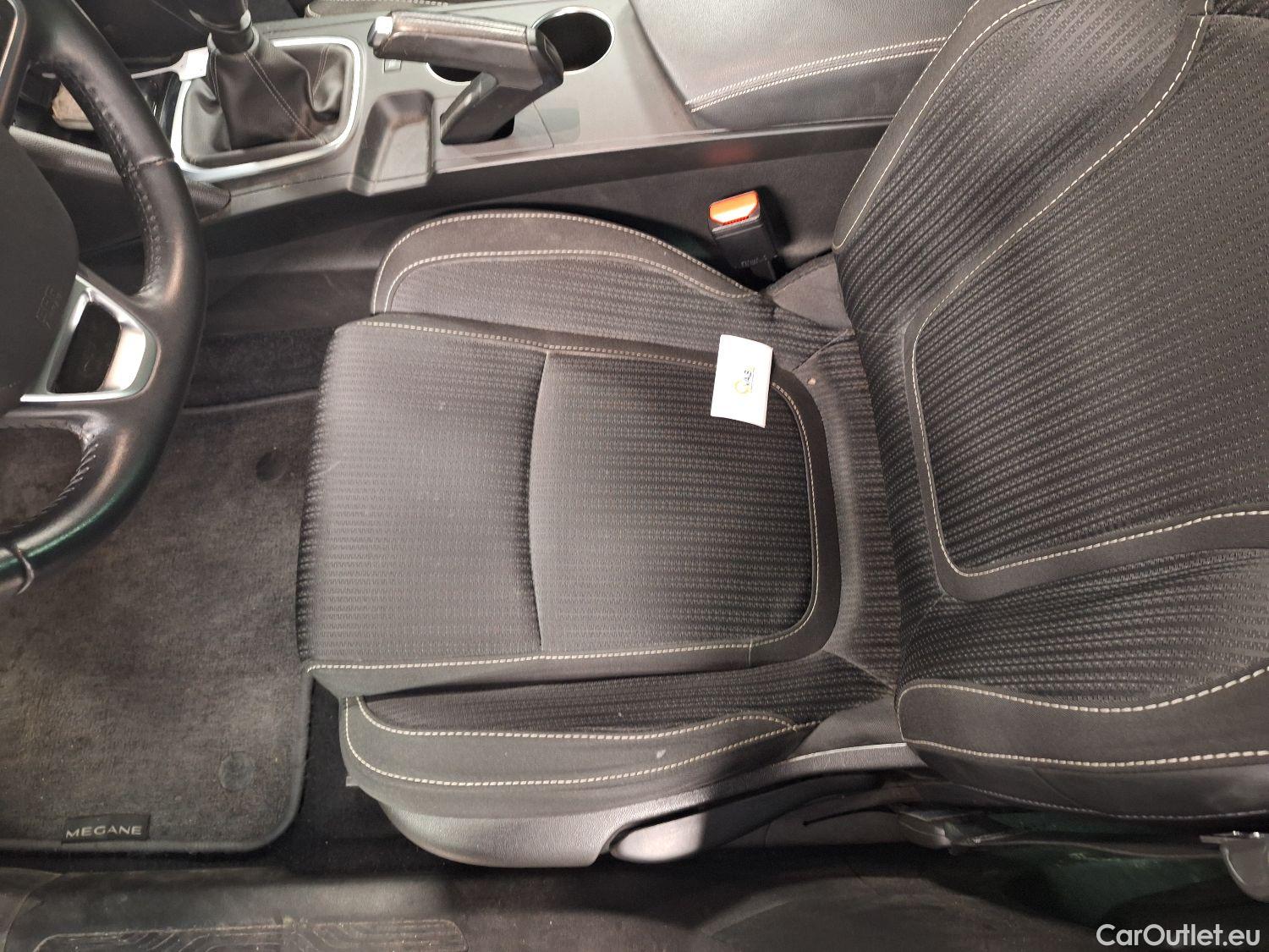  Renault  Megane Renault, Mégane GT FL'20, Renault Mégane Grandtour TCe 140 GPF Intens 5d #3