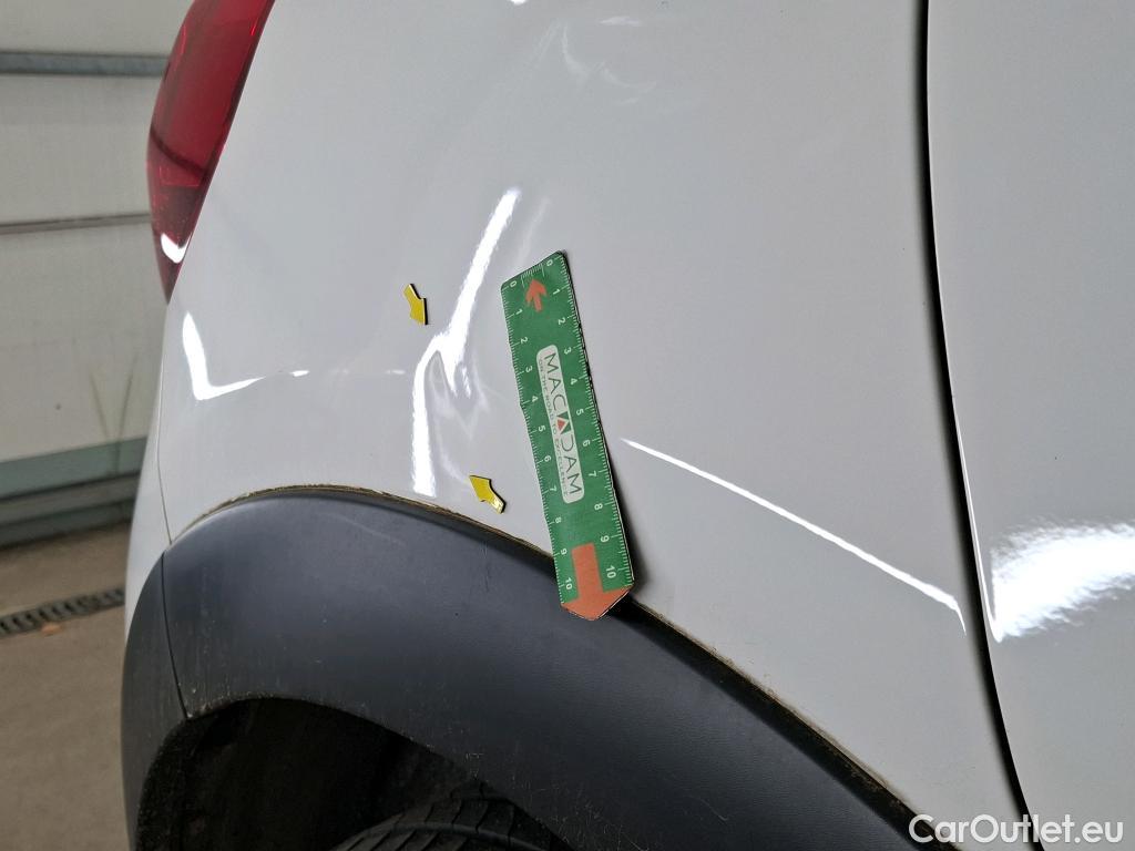  Citroen  C3  Feel Pack 1.2 PureTech 80CV BVM5 E6d #2