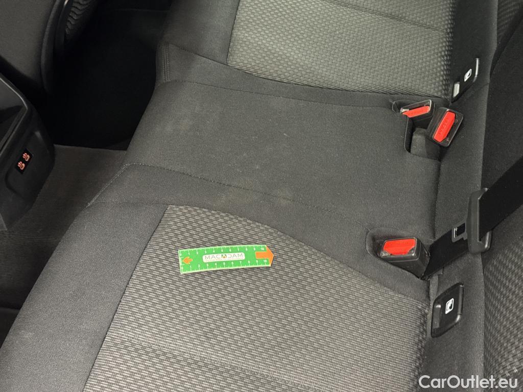  Bmw  Serie 1 BMW Série 1  2019  5P  Berline 116i Business Design #23