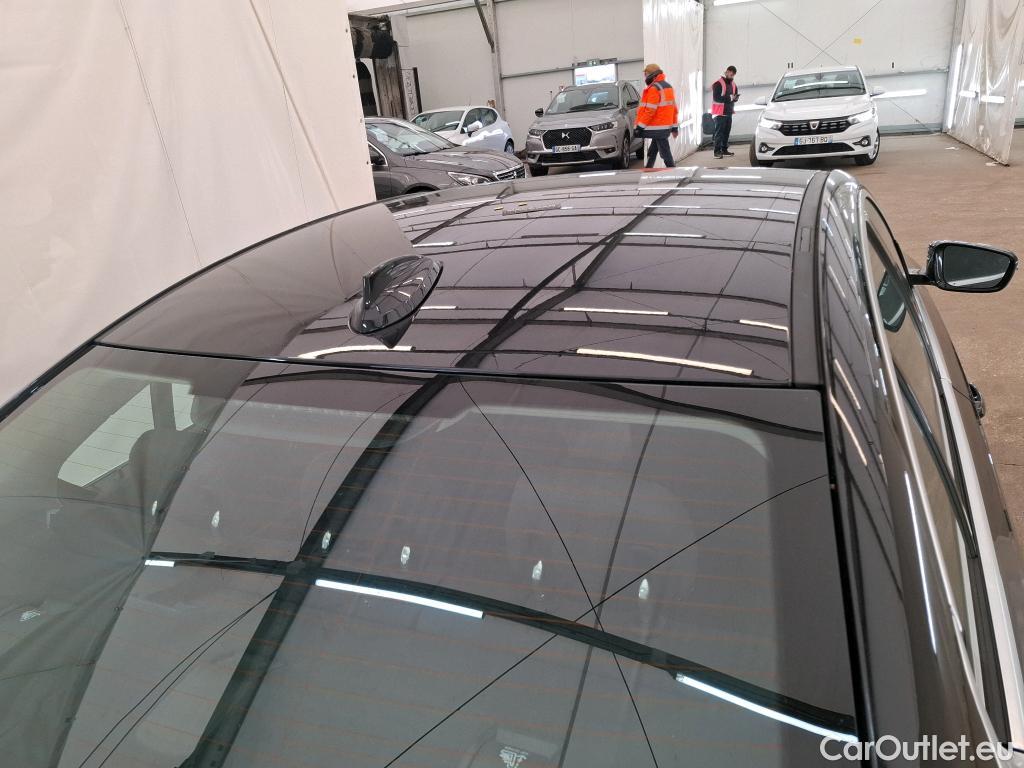  Bmw  Serie 3 BMW Série 3 Berline / 2018 / 4P / Berline 318d 150ch Business Design BVA8 #9