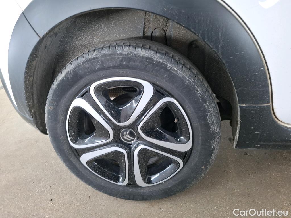  Citroen  C3  Feel Pack 1.2 PureTech 80CV BVM5 E6d #12