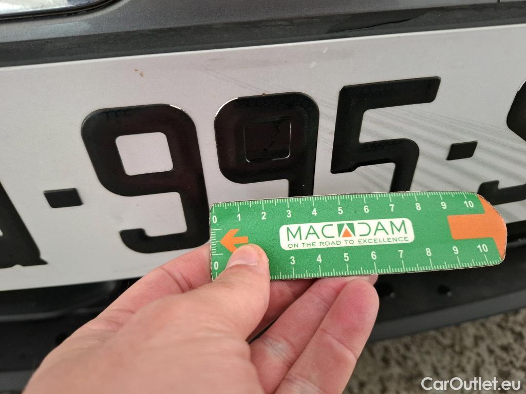  Bmw  Serie 1 BMW Série 1 / 2019 / 5P / Berline 116i DKG7 Business Design #6