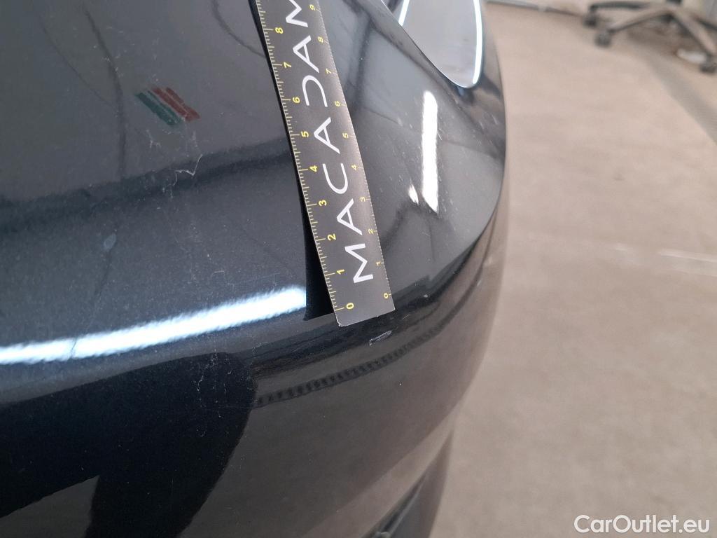  Bmw  Serie 3 BMW Série 3 Berline / 2018 / 4P / Berline 318d 150ch Business Design BVA8 #2