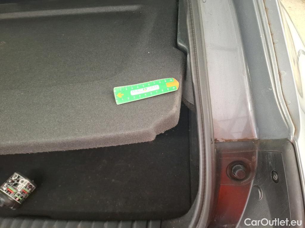  Bmw  Serie 1 BMW Série 1 / 2019 / 5P / Berline 116i DKG7 Business Design #13