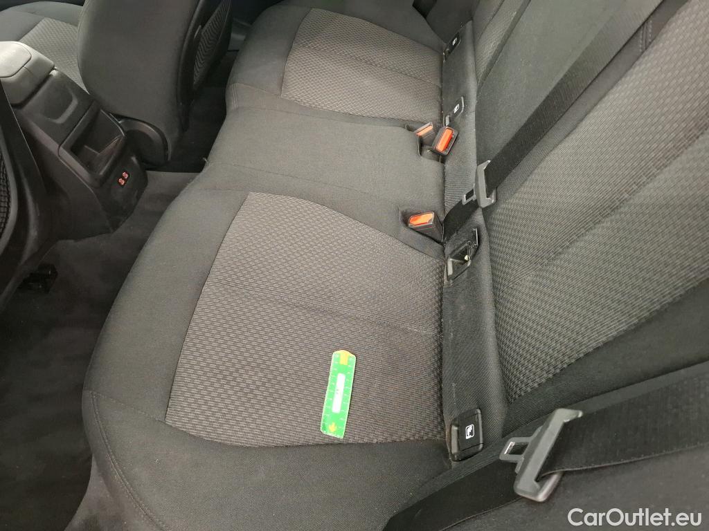  Bmw  Serie 1 BMW Série 1 / 2019 / 5P / Berline 116i DKG7 Business Design #7