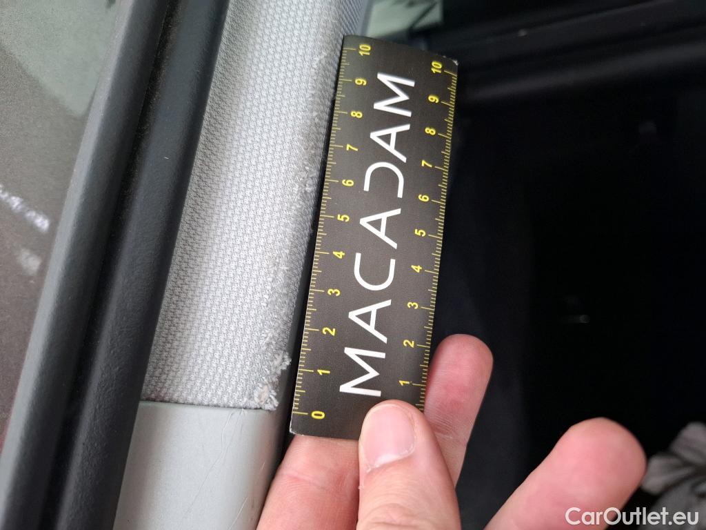  Audi  A4  Avant 30 TDI Business Line 2.0 TDI 135CV BVA7 E6d #9