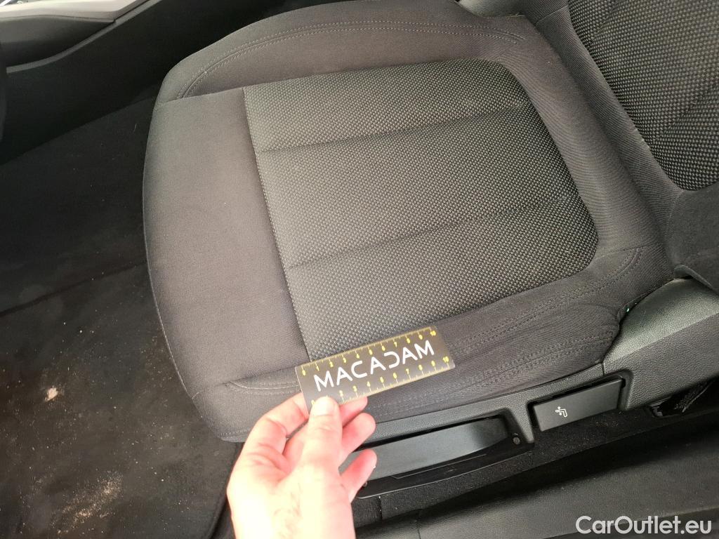  Bmw  Serie 3 BMW Série 3 Berline / 2018 / 4P / Berline 318d 150ch Business Design BVA8 #12