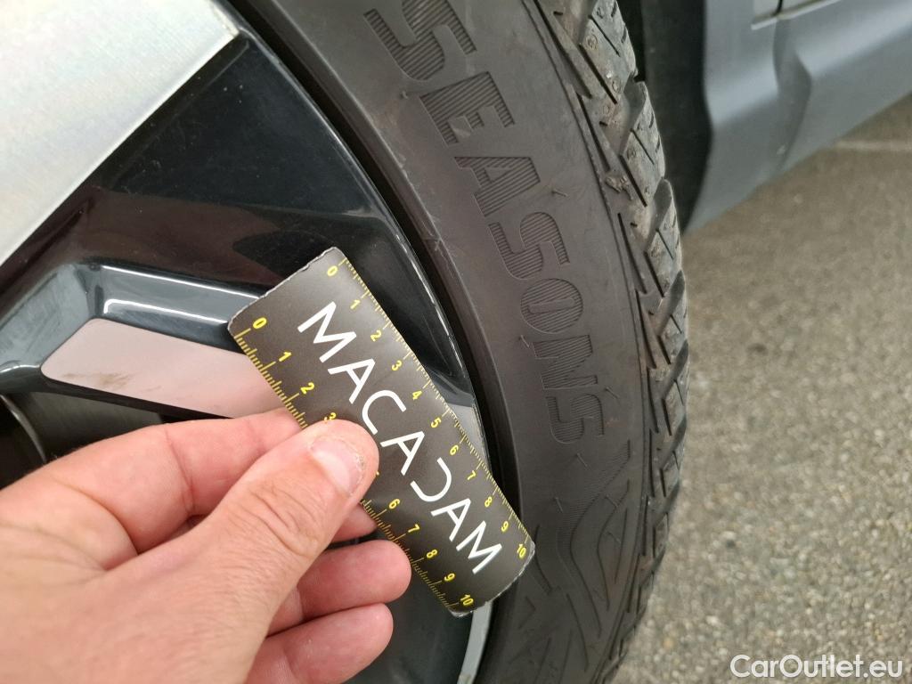  Nissan  Qashqai NISSAN  5p Crossover 1.6 DCI 130 Xtronic Drive Edition #50