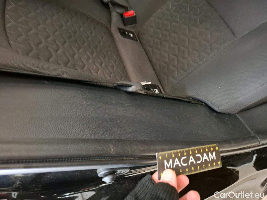  Toyota  Corolla TOYOTA  / 2018 / 5P / Berline Hybride 122h Dynamic Business Stage Acad #13