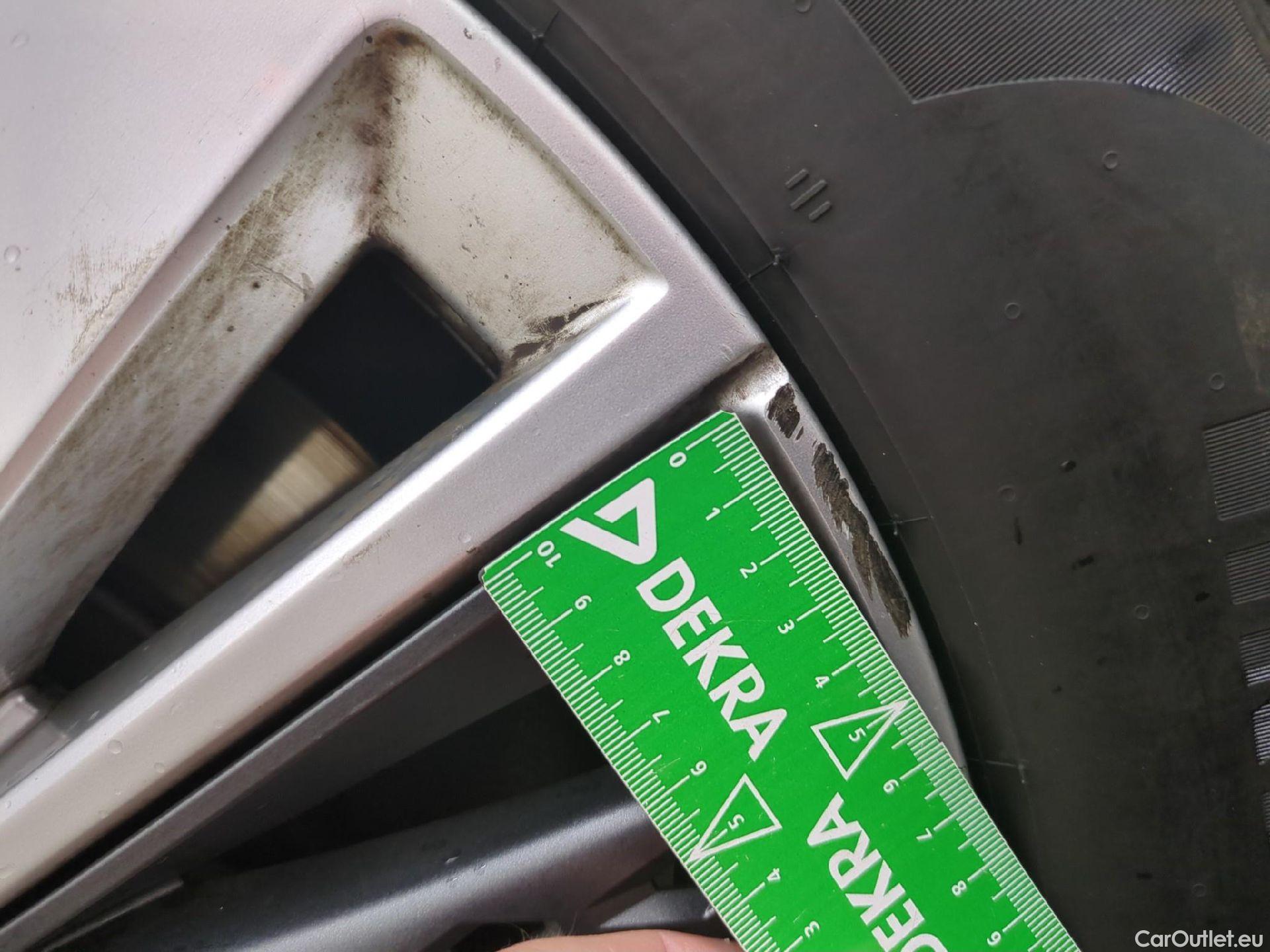  Skoda  Karoq SKODA  / 2017 / 5P / SUV 2.0 TDI 116ch Business #9