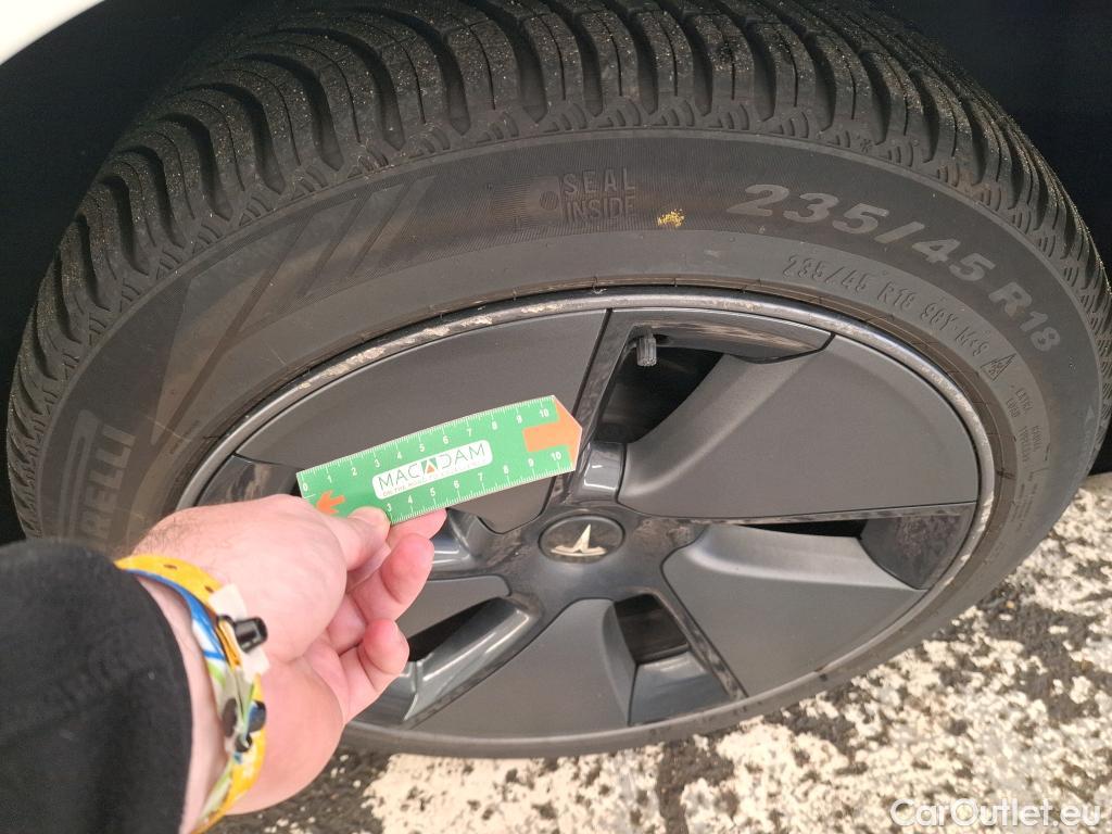  Tesla  Model 3 TESLA  / 2018 / 4P / Berline Grande Autonomie #12