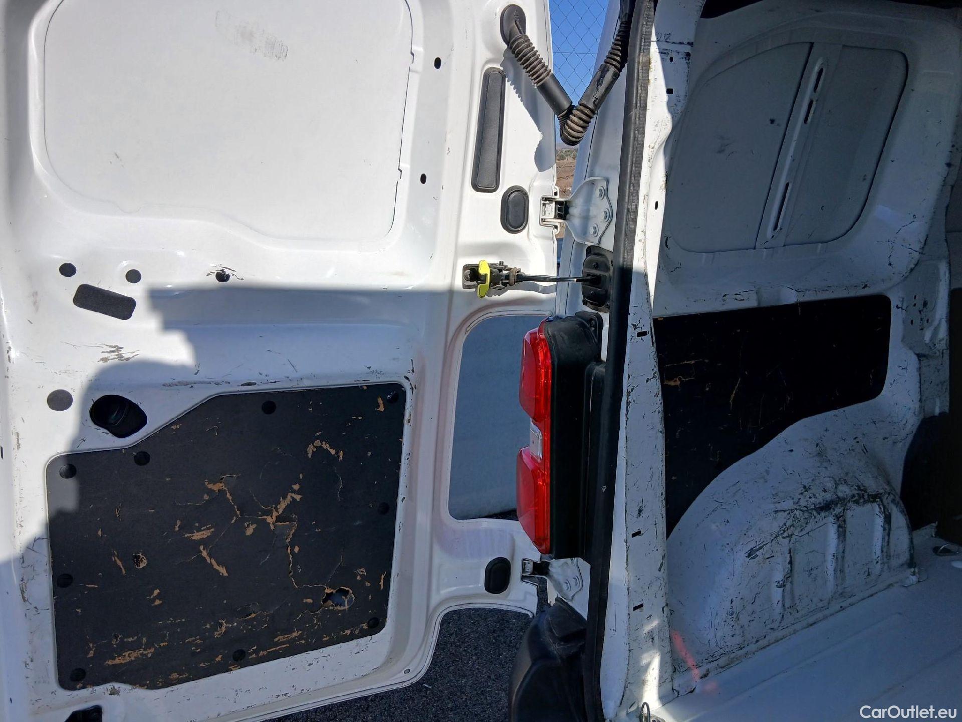  Toyota  Proace TOYOTA  / 2020 / 4P / furgón 1.5D 100CV GX 1PL 2PT L1 #4