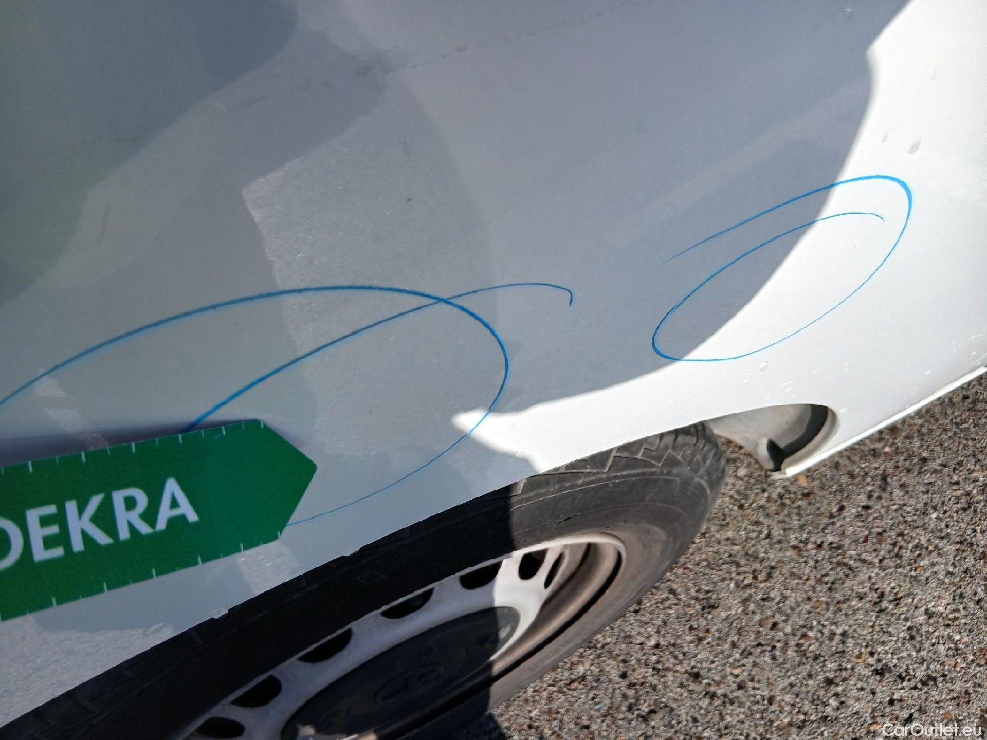  Toyota  Proace TOYOTA  / 2020 / 4P / furgón 1.5D 100CV GX 1PL 2PT L1 #40