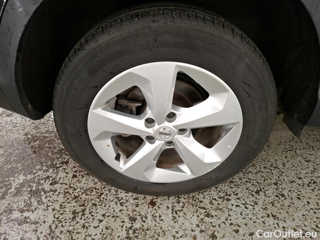  Nissan  Qashqai NISSAN  / 2017 / 5P / Crossover 1.5 DCI 115 DCT Business Edition #9