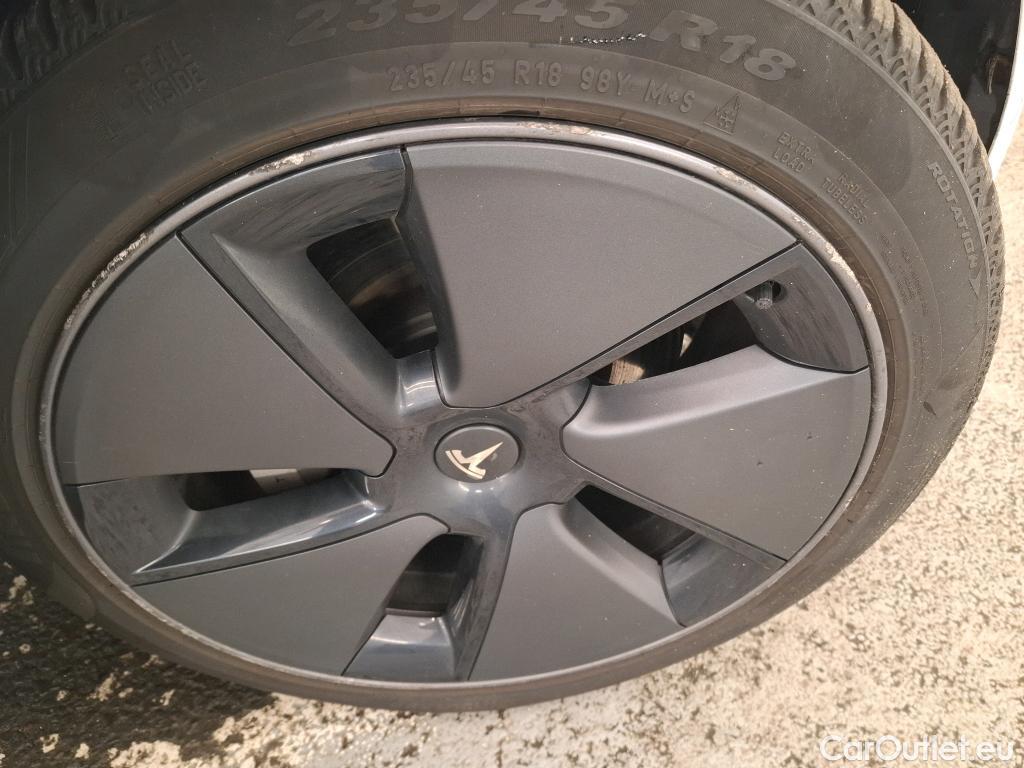  Tesla  Model 3 TESLA  / 2018 / 4P / Berline Grande Autonomie #17