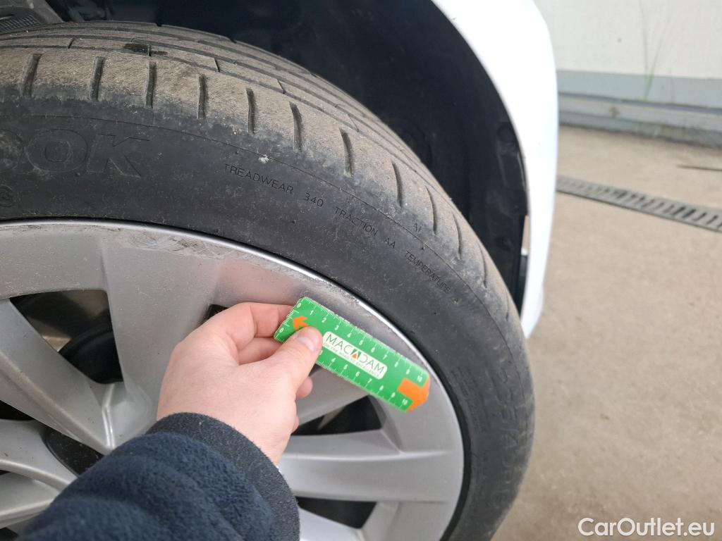  Tesla  Model 3 TESLA  / 2018 / 4P / Berline Grande Autonomie Dual Motor AWD #18