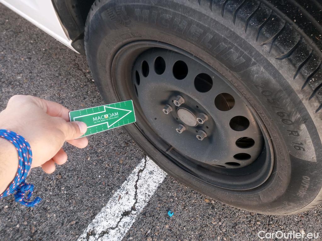  Volkswagen  Caddy VOLKSWAGEN  / 2020 / 4P / combi Kombi 2.0 TDI 75kW (102CV) (CX) #47