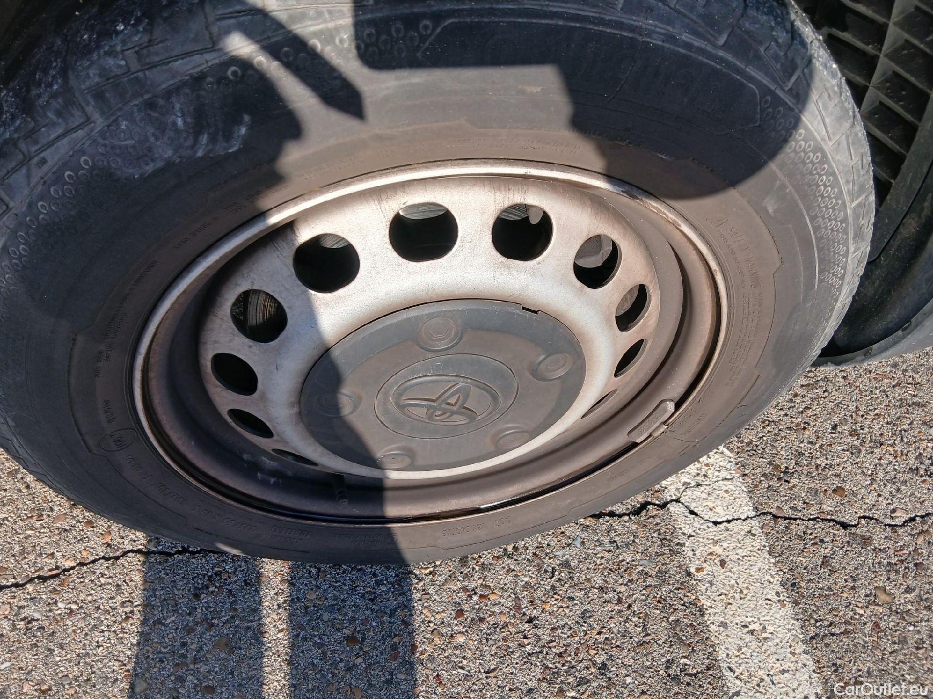  Toyota  Proace TOYOTA  / 2020 / 4P / furgón 1.5D 100CV GX 1PL 2PT L1 #21